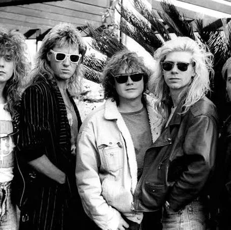 Def Leppard artist page